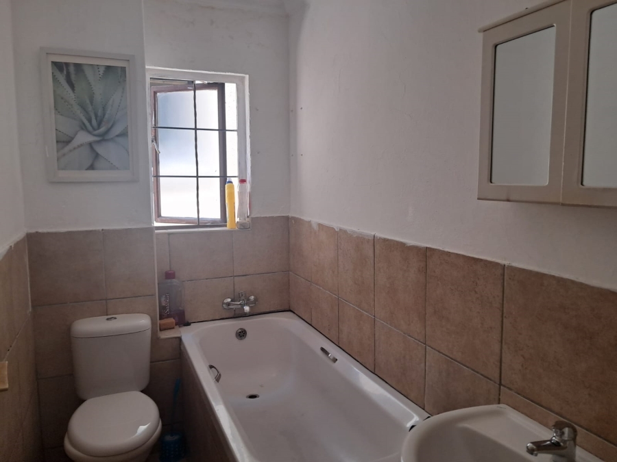 2 Bedroom Property for Sale in Bergsig North West